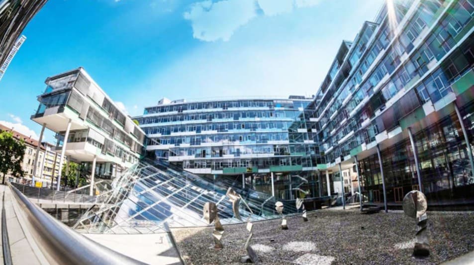 Green Roof Office Stuttgart – Umbau Verwaltung